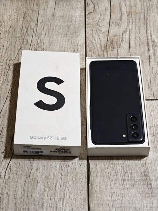 Samsung S21 FE 256 gb Ram 8 5G EAC