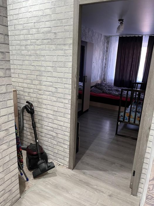 Продам квартиру чернышевского 102. Второй этаж не угловая