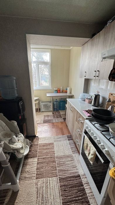 Продаю 2-ух комнатную квартиру