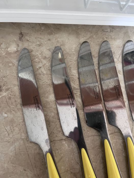 Продам столовые ножи люминарк