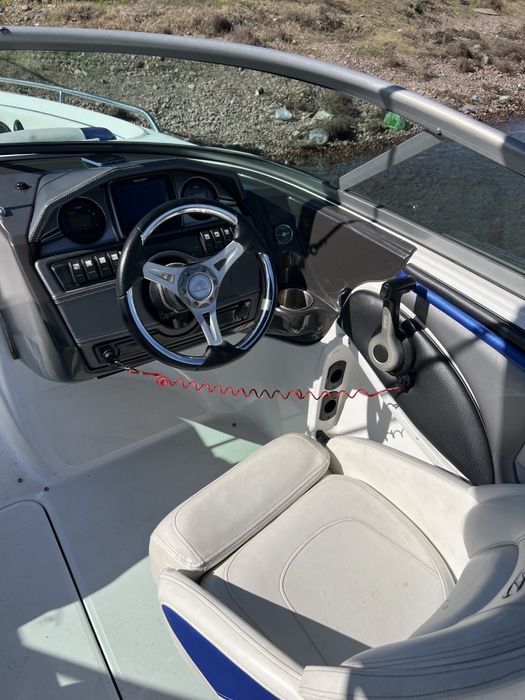 Катер Monterey 217 Blackfin Sport