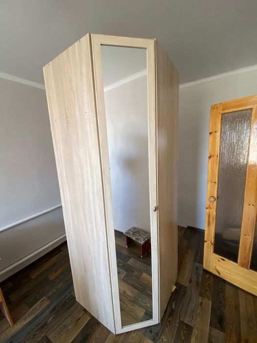 Продается шкаф угловой