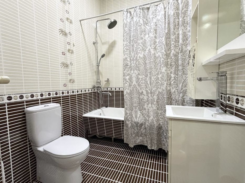 Сдается в аренду 4 комнатная квартира 180 м.кв в элитном доме "Габус".