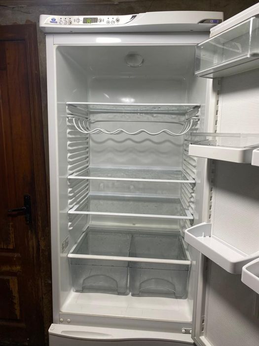 Продам Холодильник Атлант. Ноуфрост.