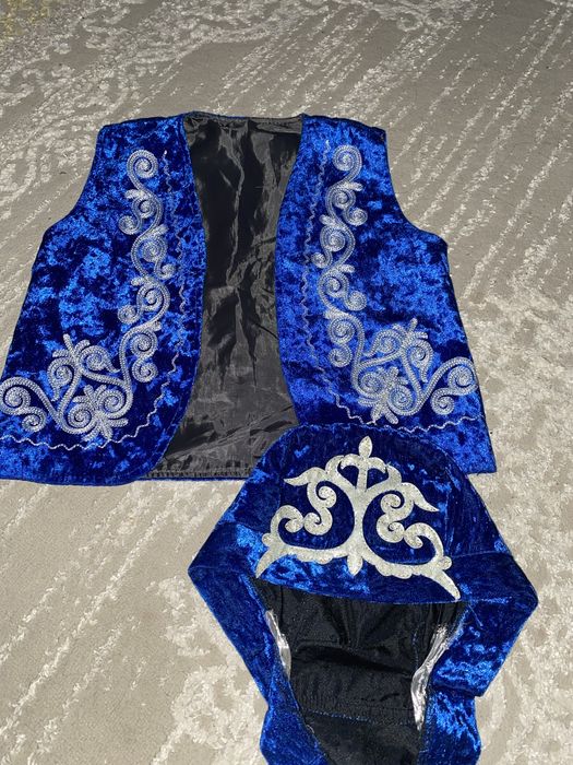 Продам для мальчика кажекей с головн.набором