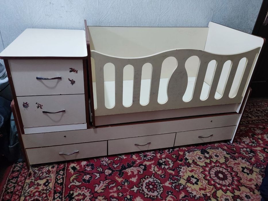 Продаётся детский кровать б/у