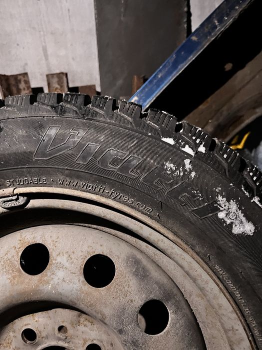 Зимняя резина с дисками R14