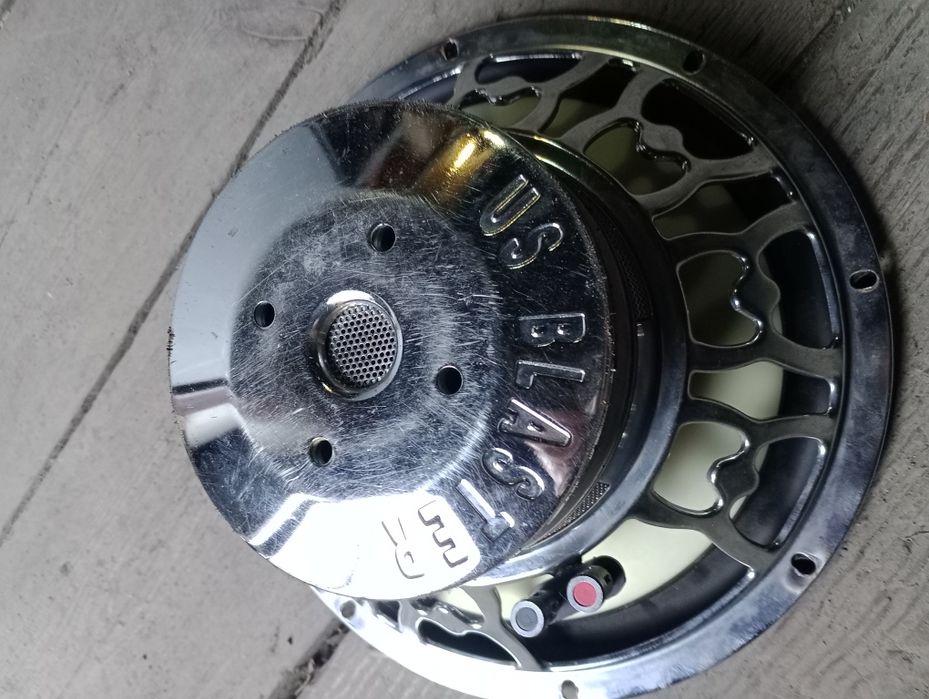 Продам динамик сабвуфера