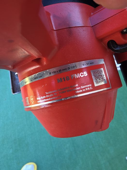 Fierastrau circular pentru debitat metale Milwaukee M18 FMCS