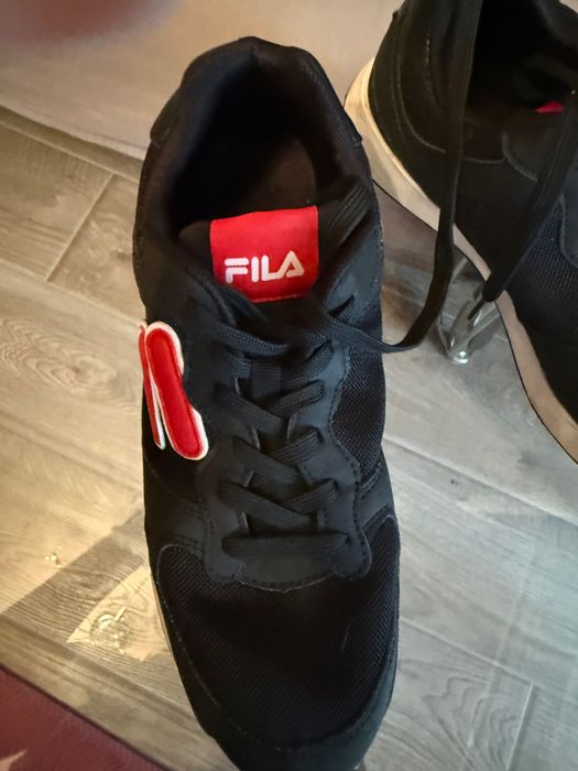 Маратонки на FILA
