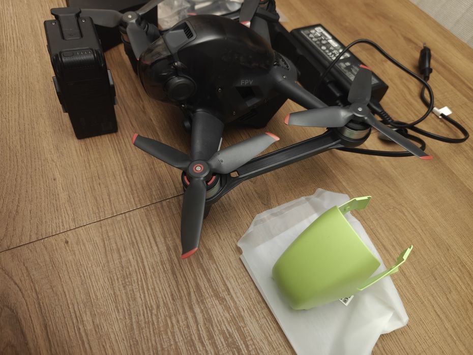 DJI FPV Drone - Само дрона, 2 батерии + зарядно