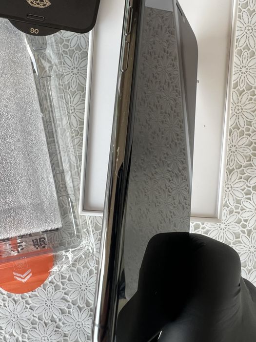 IPhone X, 256GB цвят Black