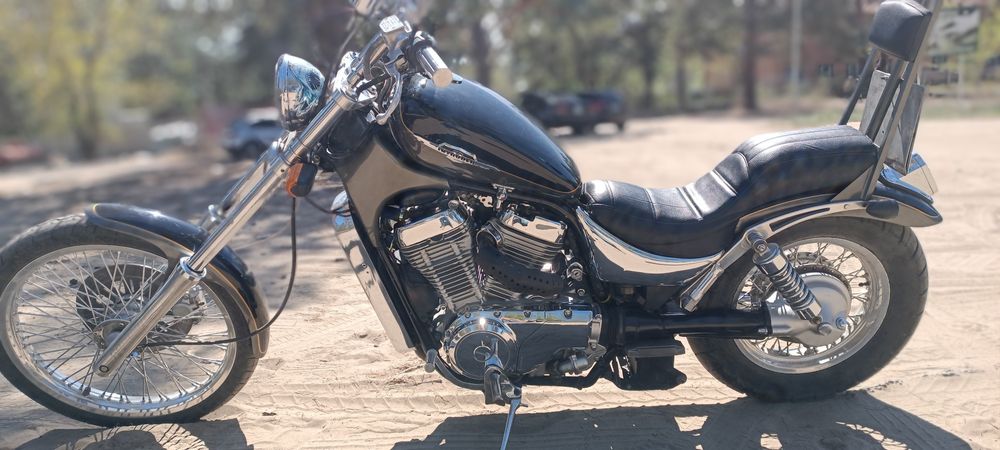 Suzuki Intruder VS400