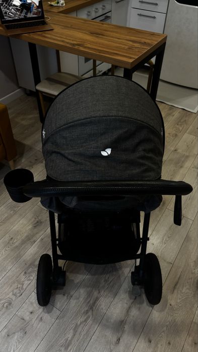 Коляска прогулочная Jole