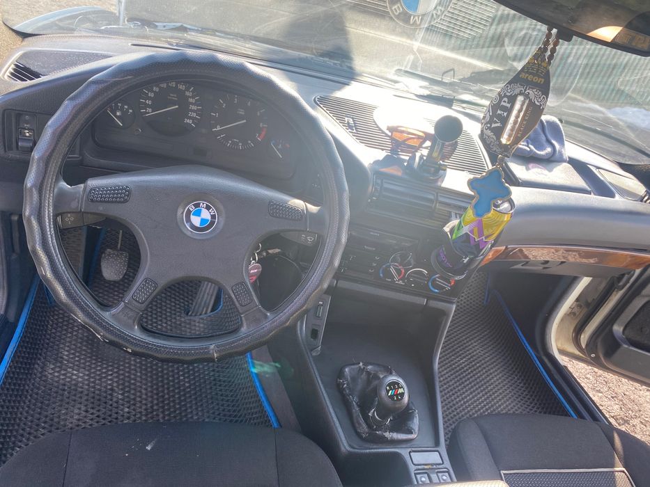 Продам BMW 525..