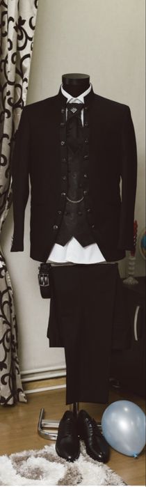 Vand costum mire