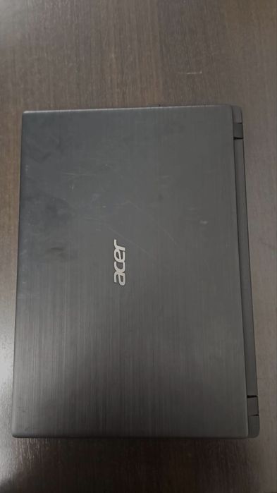 Vând laptop acer aspire 3
