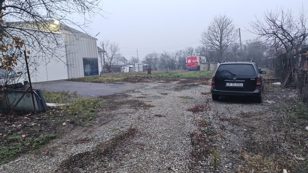Hala + teren  vânzare
