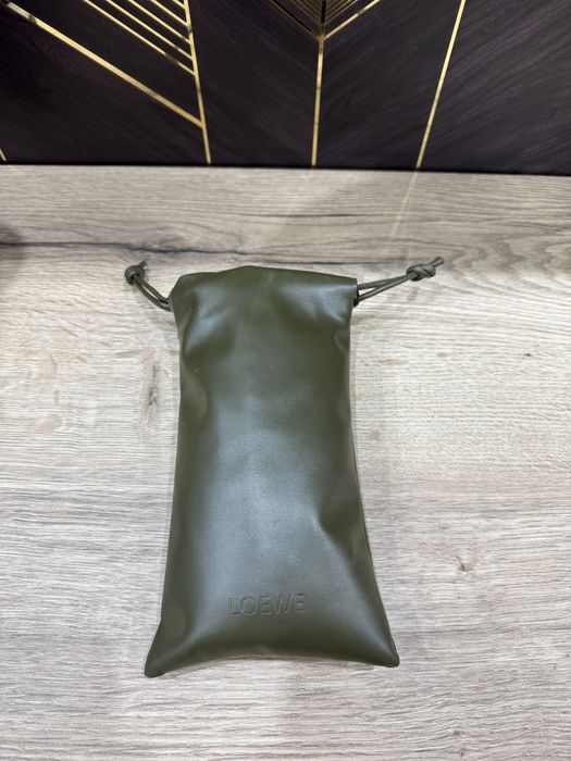 Солнцезащитные очки Loewe