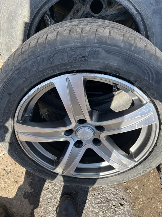 Продается шина вместе с дисками комплекте