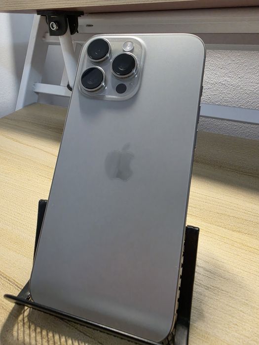 iPhone 16 Pro Max 256GB – Natural Titanium