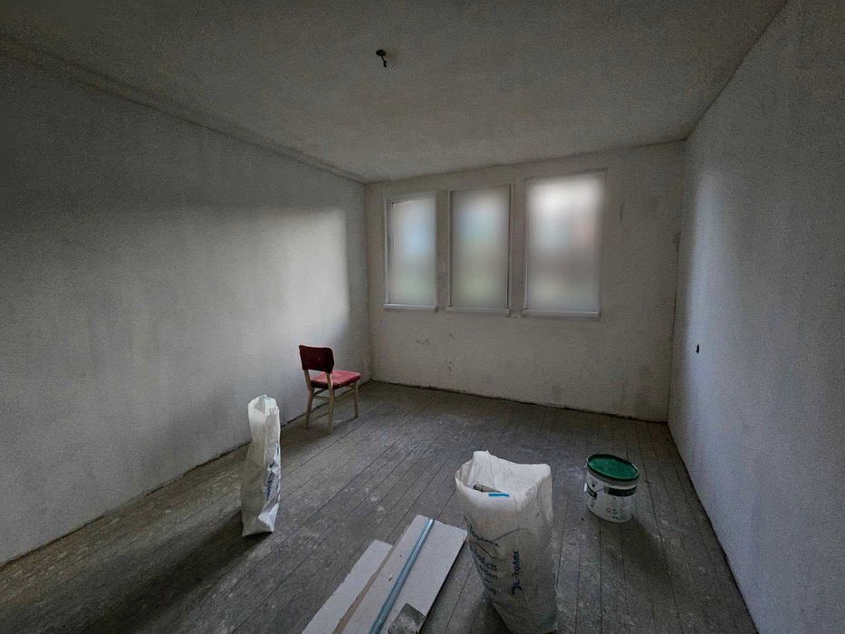 Продава се Тристаен апартамент в Горна Оряховица - 110 кв.м за 1455 €/кв.м - Снимка #11