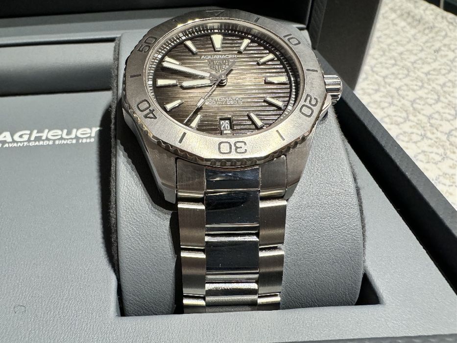 TAG Heuer Aquaracer Professional 200 Date Automatic - 3000 лв.