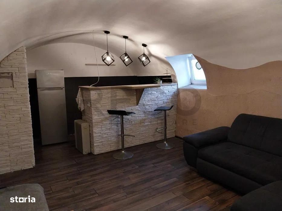 RECO . Apartament cu 3 camere ,Ultracentral .