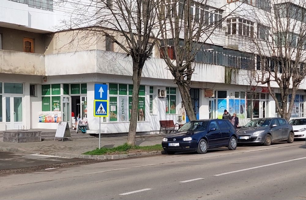 De închiriat spațiu comercial central
