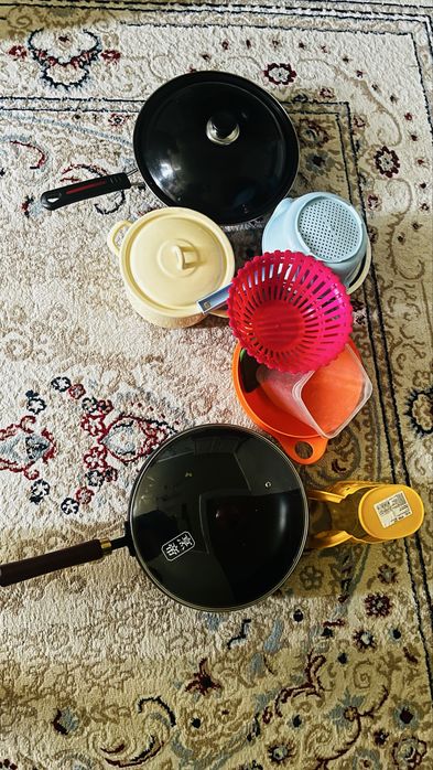 Бытовая посуда и кастрюли — дешево!»