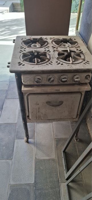 Газовая плита чугунная