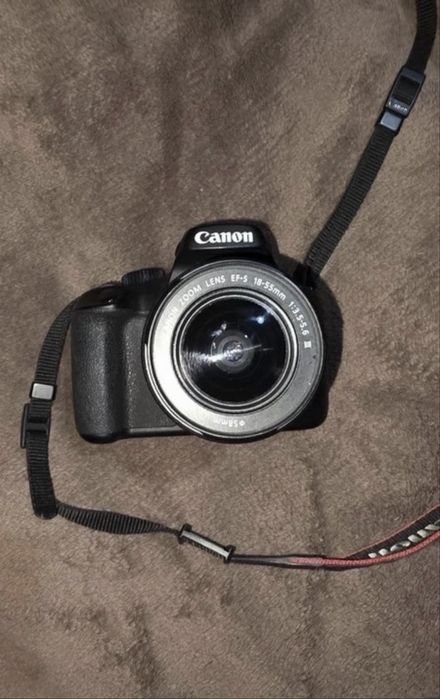 aparat foto canon 4000d
