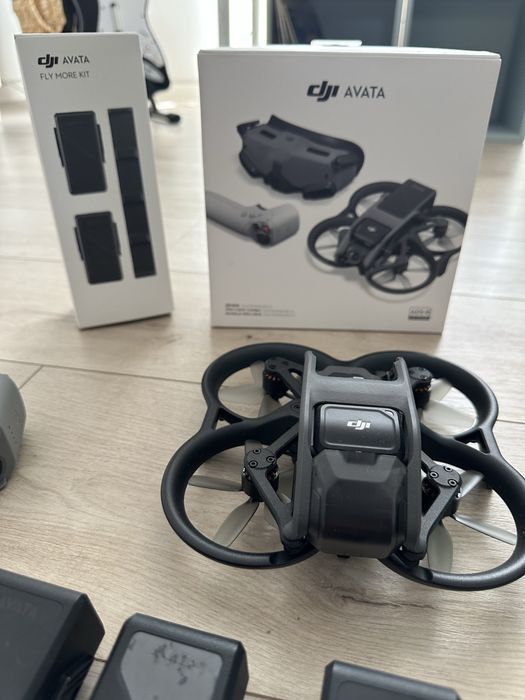 DJI Avata + Fly More Kit ca NOUA