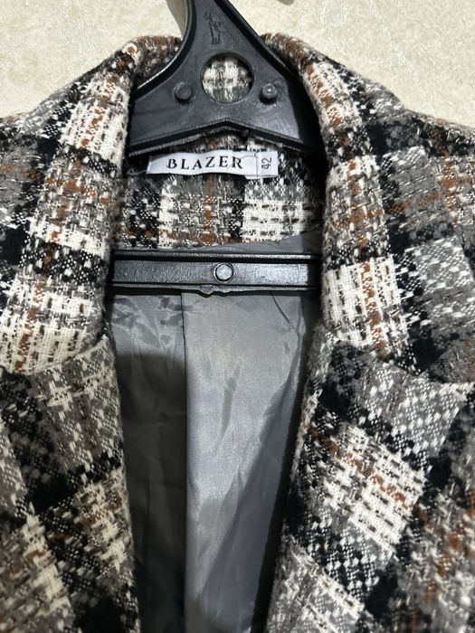 Твидовый  пиджак