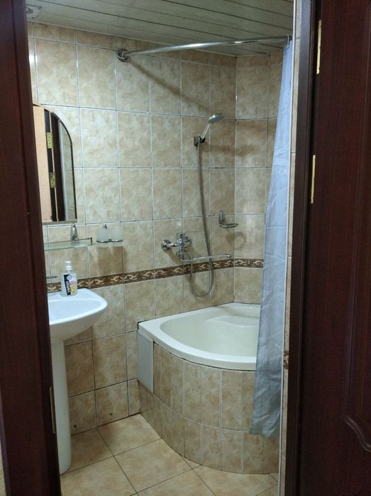 Продаю 1 ком квартира на 1 этаже 9 этажного дома. Тузель 1