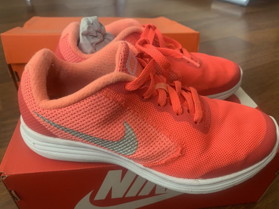 Детски маратонки Nike36,5номер