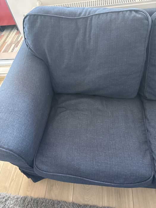 Canapea bleumarin ikea