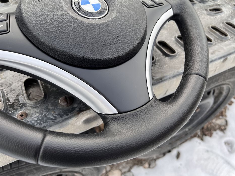 Bmw e90,e91,e87 SportLine волан в много добро състояние.