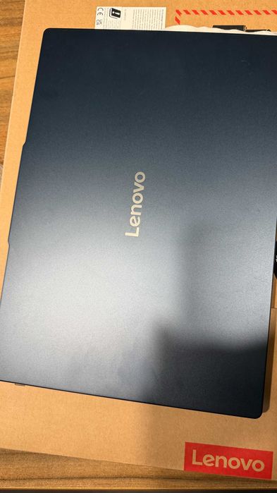 Lenovo IdeaPad Slim 3 15IRH10, Intel Core™ i5-3RAM 24 GB, SSD 512 GB,