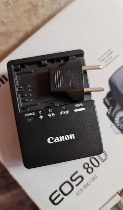 Canon EOS 80D Kit 18-135mm