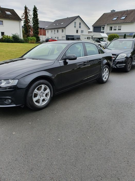 Audi A4 Limuzina