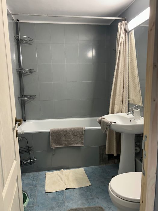 PF închiriez ap 2 camere pe strada Trascăului , cartier zorilor