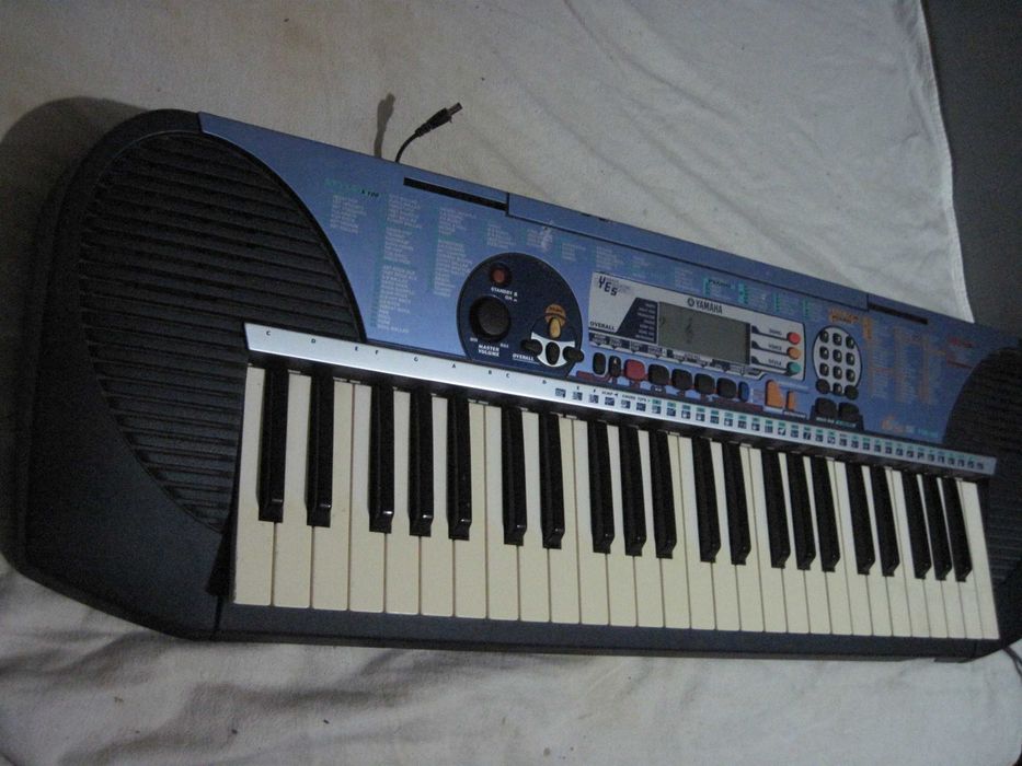 Orga Yamaha PSR-140