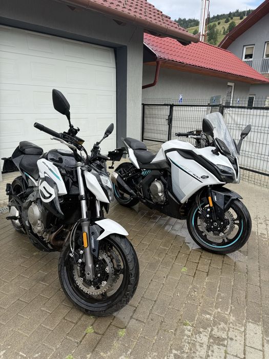 Vand sau schimb 2 motocicleta CF Moto