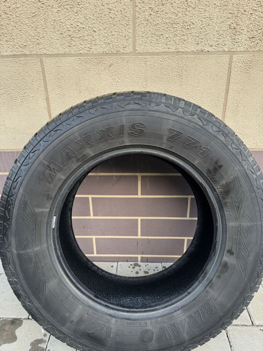 Продам шины Maxxis Bravo A/T