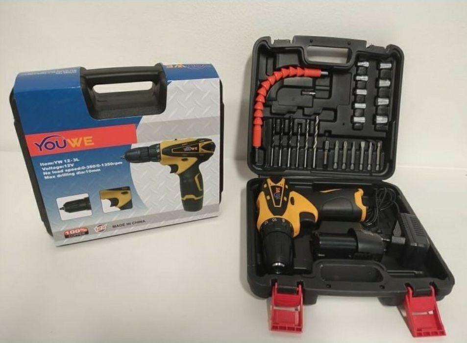 Mașină de găurit cu acumulator si accesorii