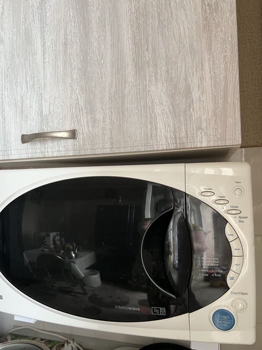 Продам микроволновую печь б/у