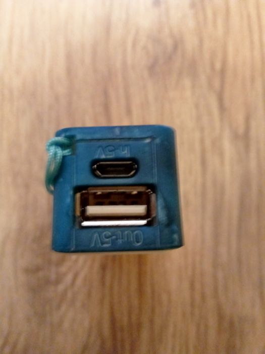 Baterie externa 2600 mAH, Dc 5.0v/1.0A,Nou!