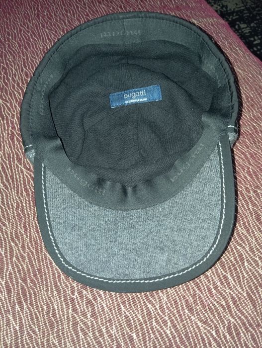 Продам бейсболки бренда Bugatti