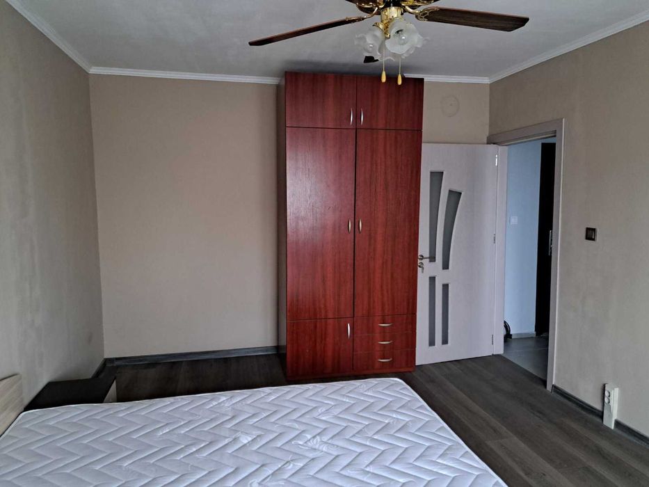 Дава се под наем Двустаен апартамент в Русе, Здравец - 45 кв.м за 255 € - Снимка #2